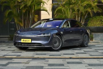 Stelato S9 2025 RWD Ultra Auto Punkt