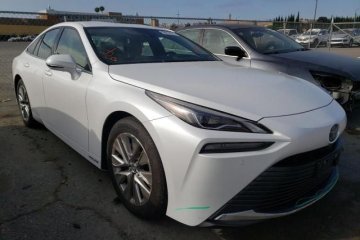 Używane Toyota Mirai - 73 500 PLN, 14 869 km, 2021