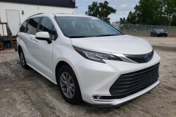 Używane Toyota Sienna - 155 700 PLN, 8 144 km, 2022
