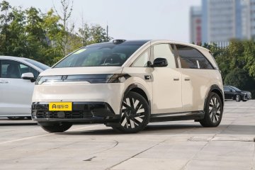 ZEEKR MIX 2025 102kWh Long Range Smart Driving Edition Auto Punkt