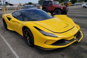 Używane Ferrari F8 Tributo - 762 000 PLN, 1 000 km, 2020
