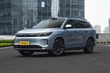 M7 Ultra 5-osobowy Auto Punkt