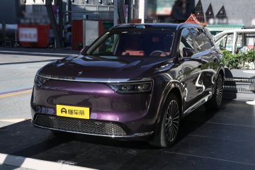 Aito M8 - 6 Seaters Ultra Auto Punkt